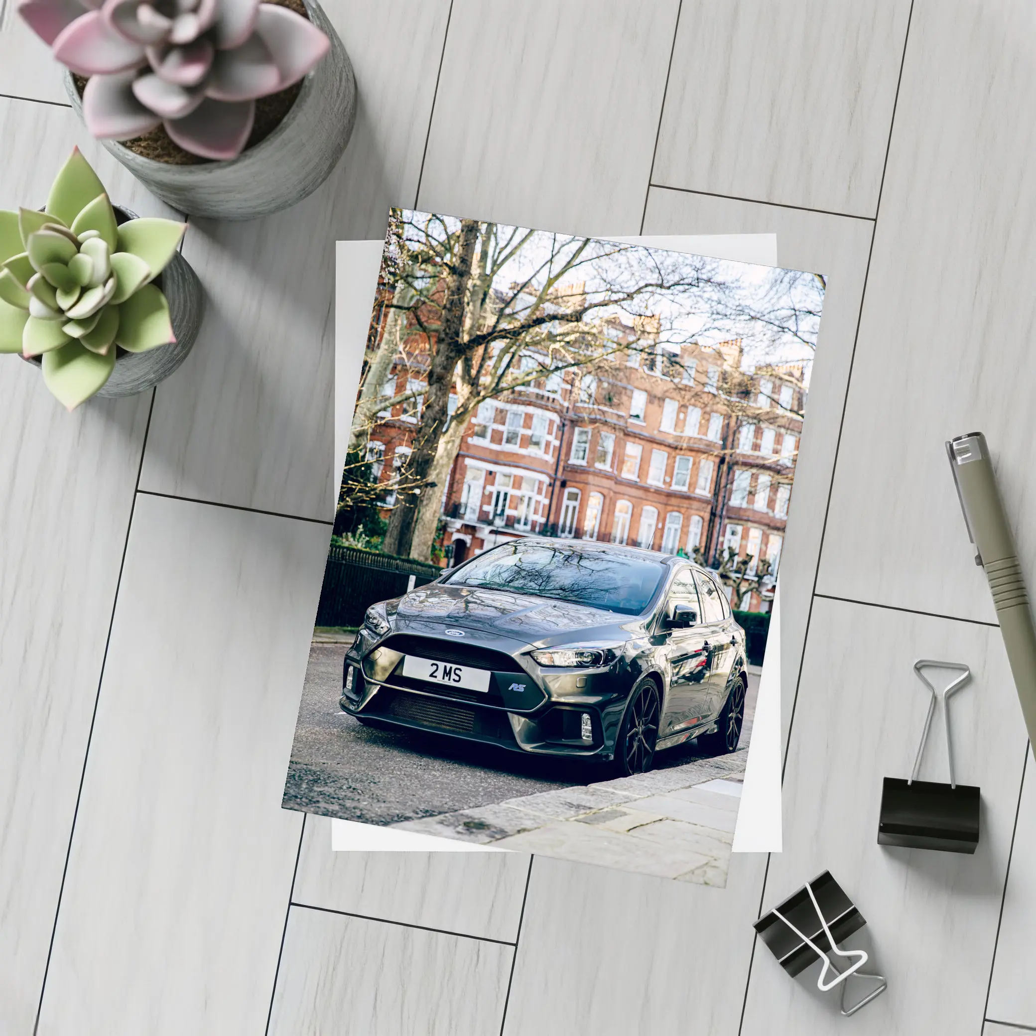 Ford Focus RS Black London Street – Postcards