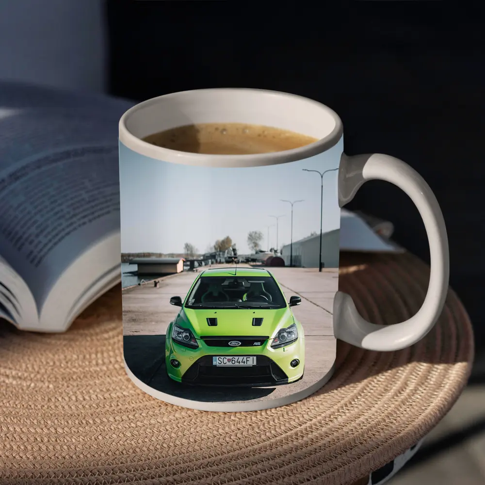 Ford Focus RS Green Front View Dockside – Mugs