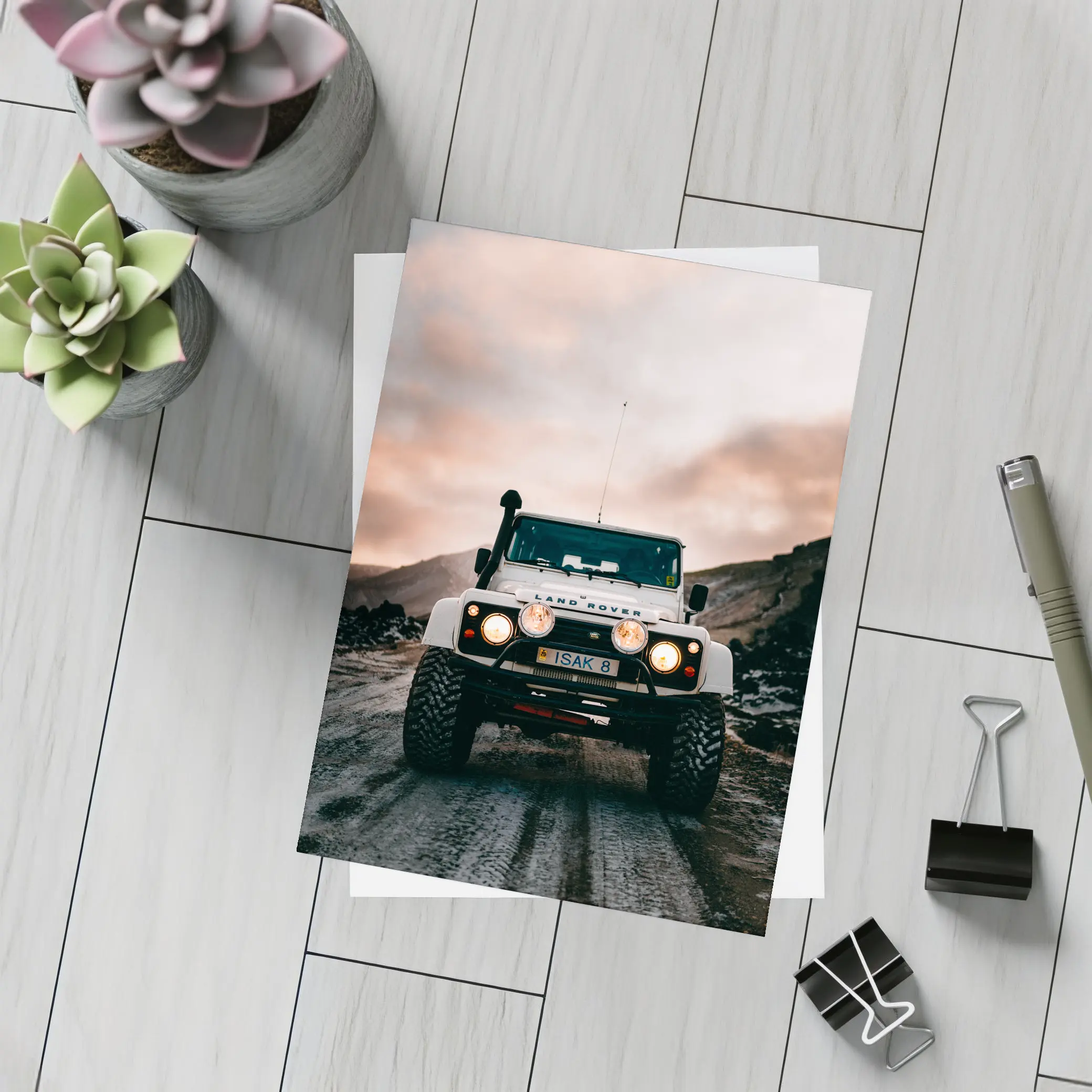 Land Rover Defender White Off Road Trail – Postcards