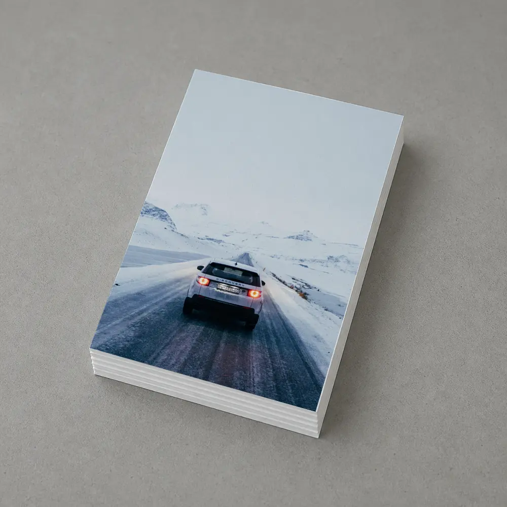Land Rover Discovery Snowy Mountain Road – Postcards