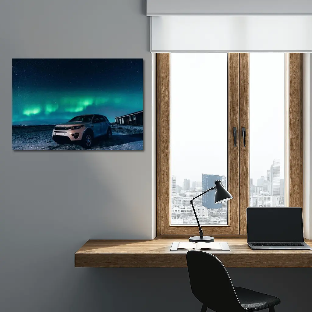 Land Rover Discovery Under Northern Lights Sky – Wall Art