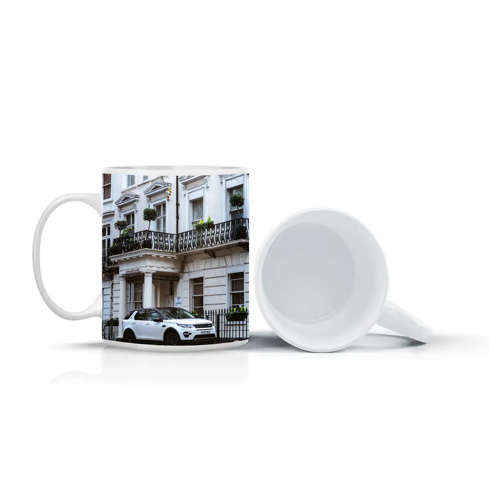 White Land Rover Discovery London Hotel Street – Mugs