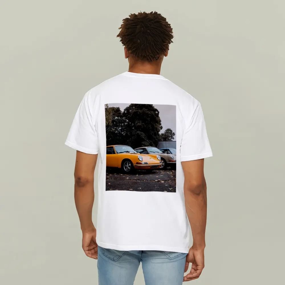 Classic Porsche 911 Trio Parked Outdoors – T-Shirts