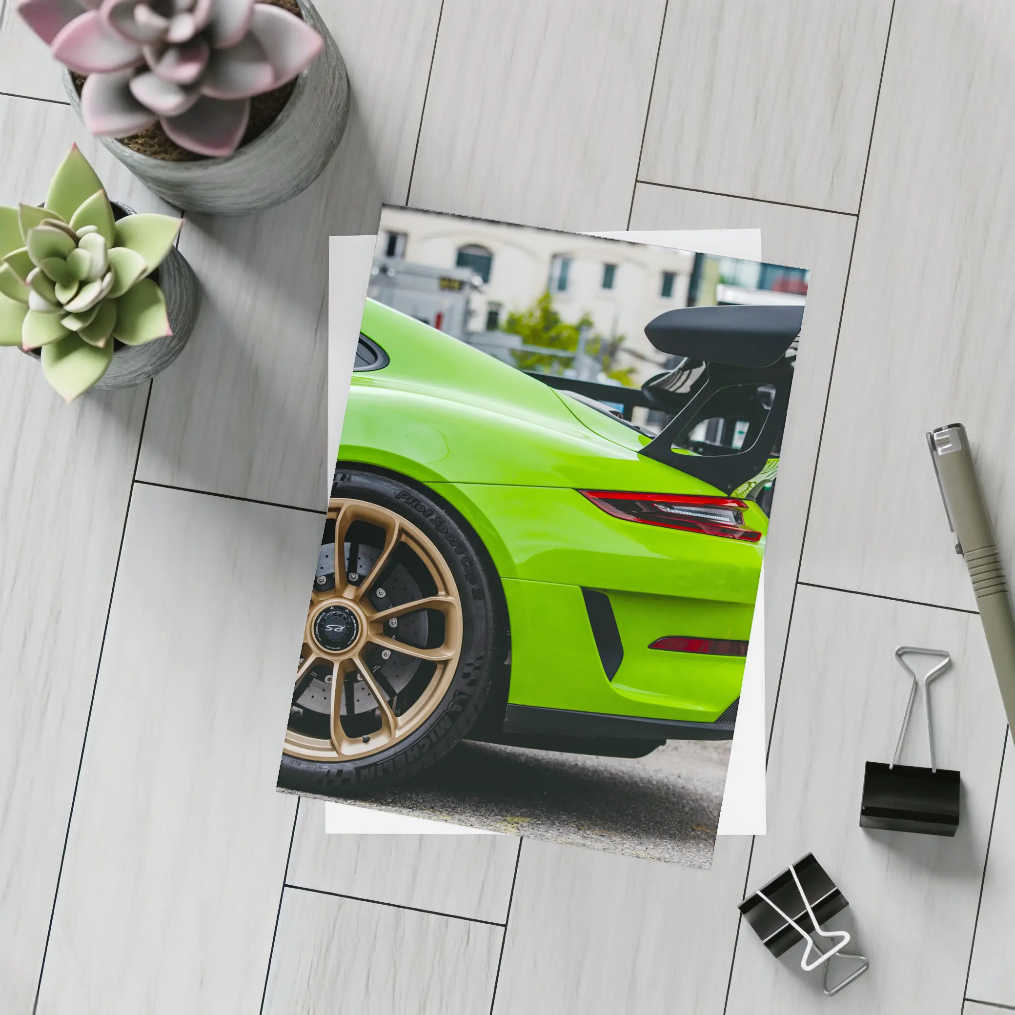 Porsche 911 GT3 RS Lizard Green Street – Postcards