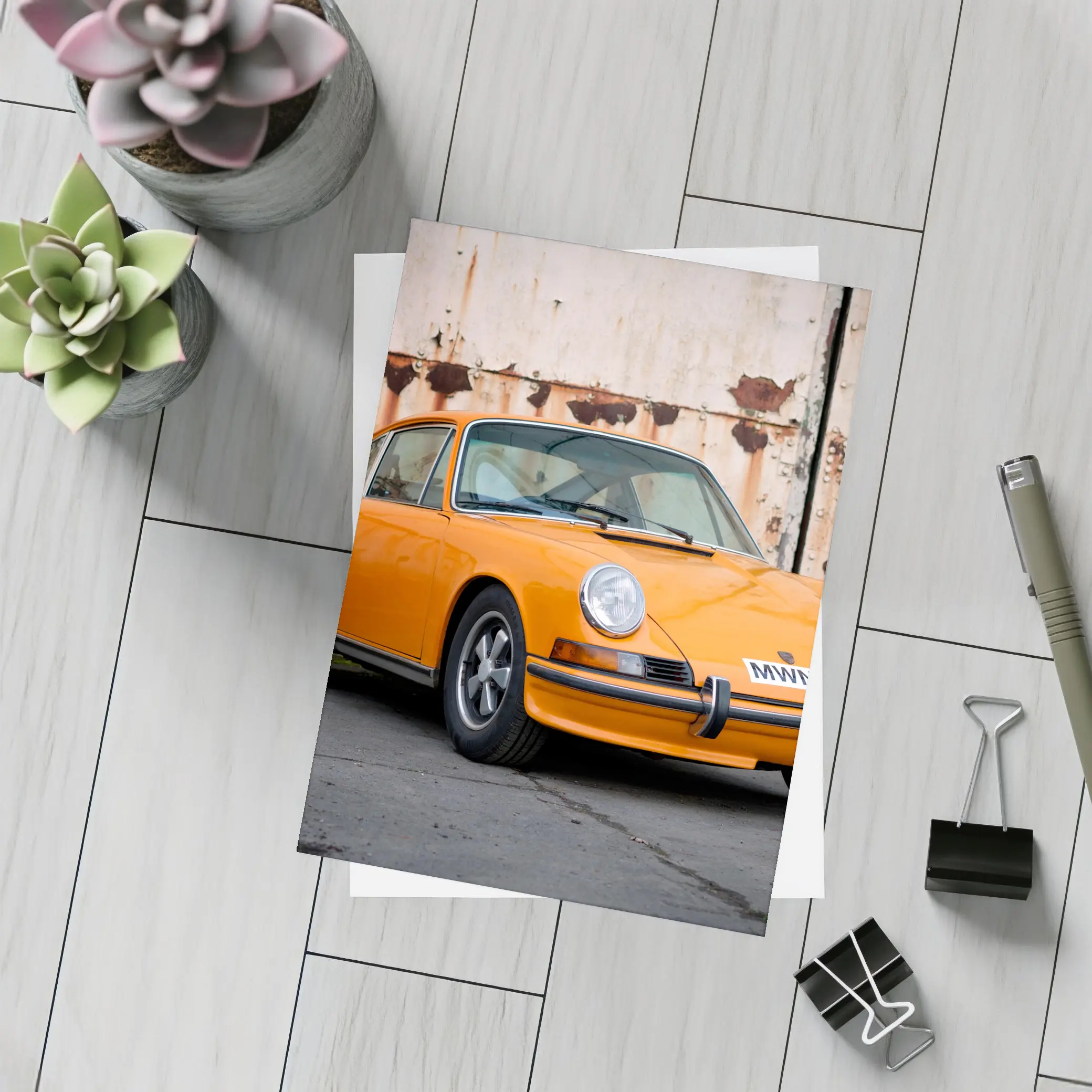 Porsche 911 Orange Classic Car Rusty Wall – Postcards