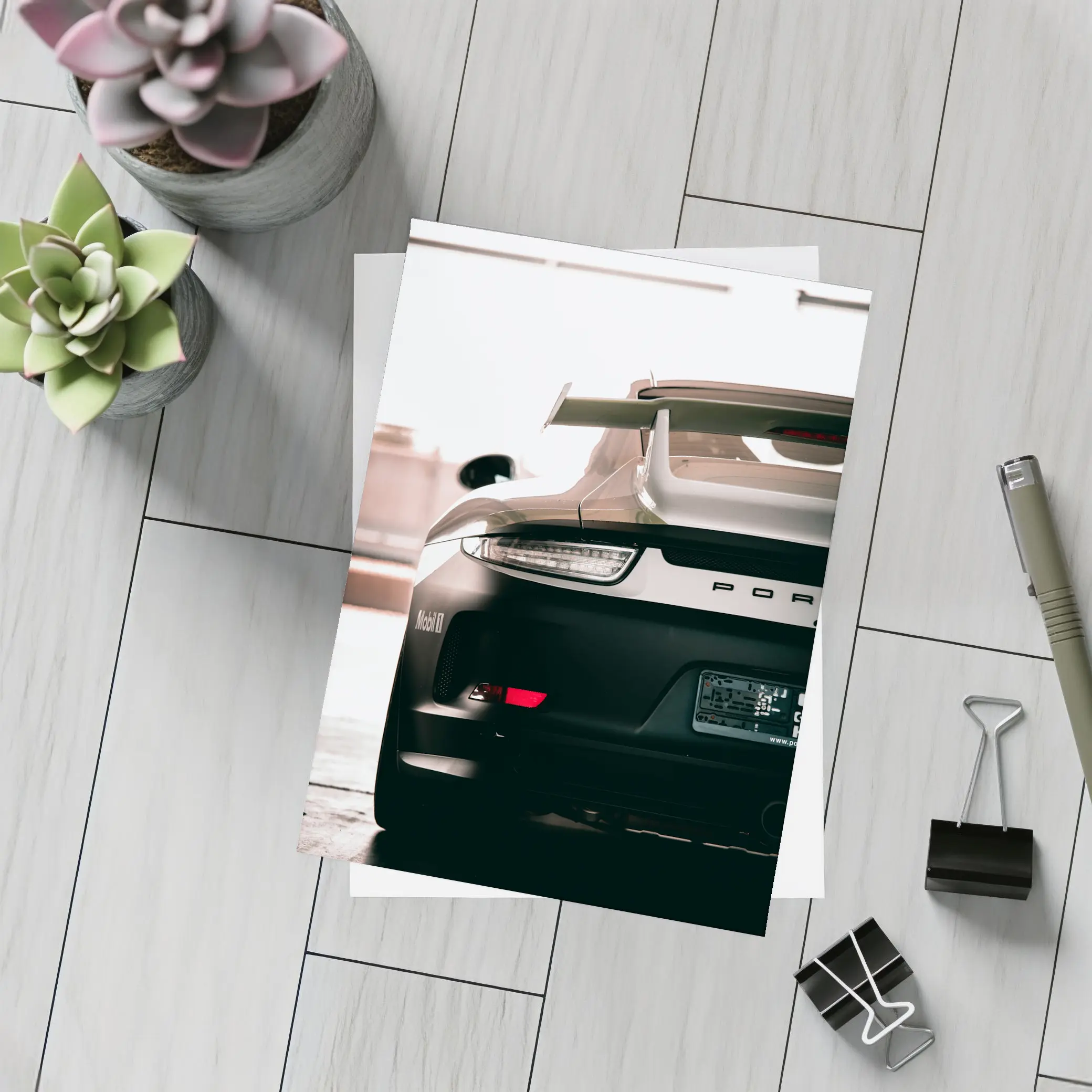 Porsche 911 Rear View Dark Garage – Postcards