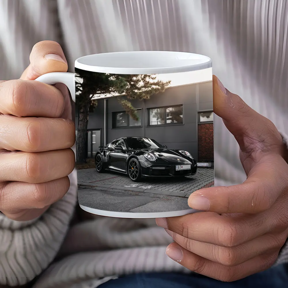Black Porsche 911 Parked Urban Building – Mugs