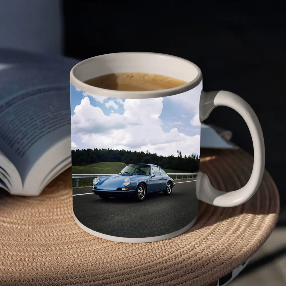 Porsche 911 Classic Blue Highway Drive – Mugs