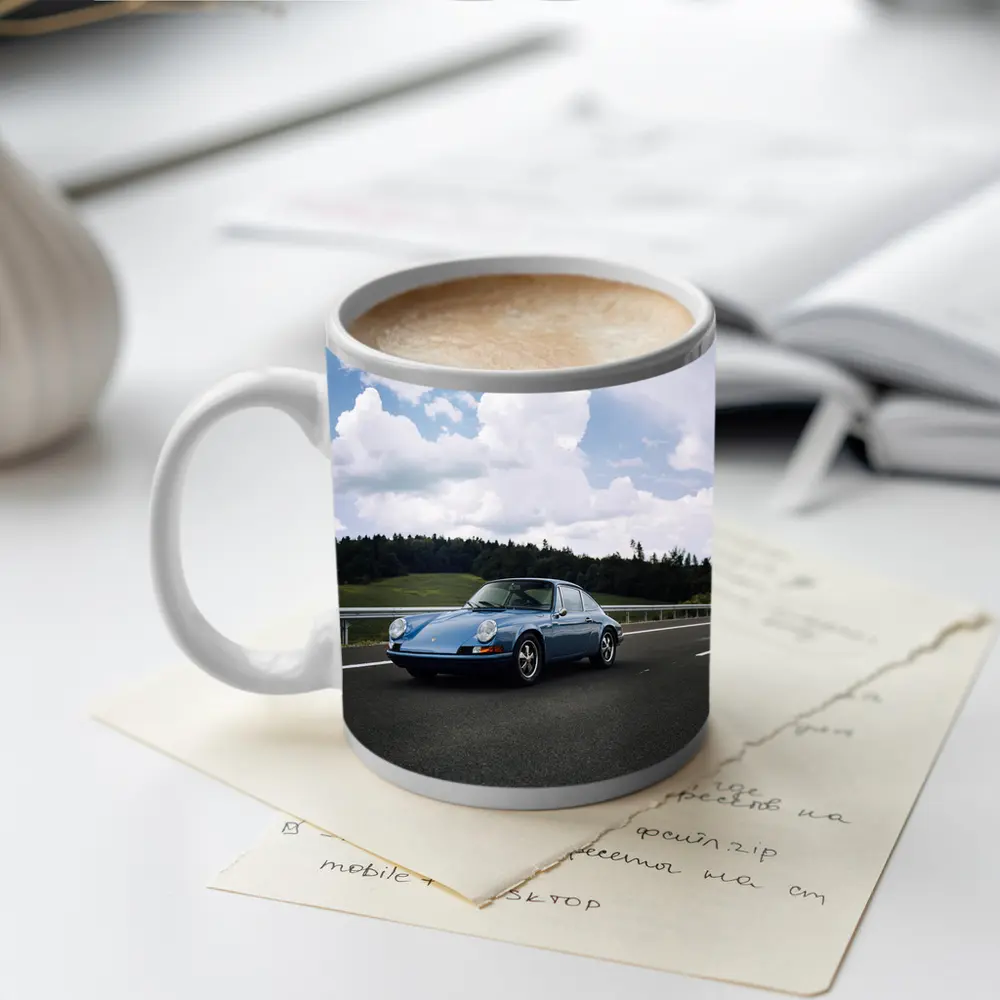 Porsche 911 Classic Blue Highway Drive – Mugs