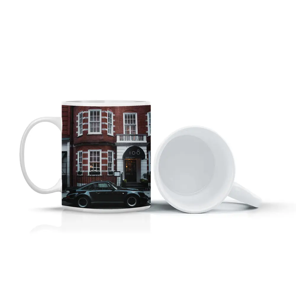 Black Porsche 911 Turbo London Street – Mugs