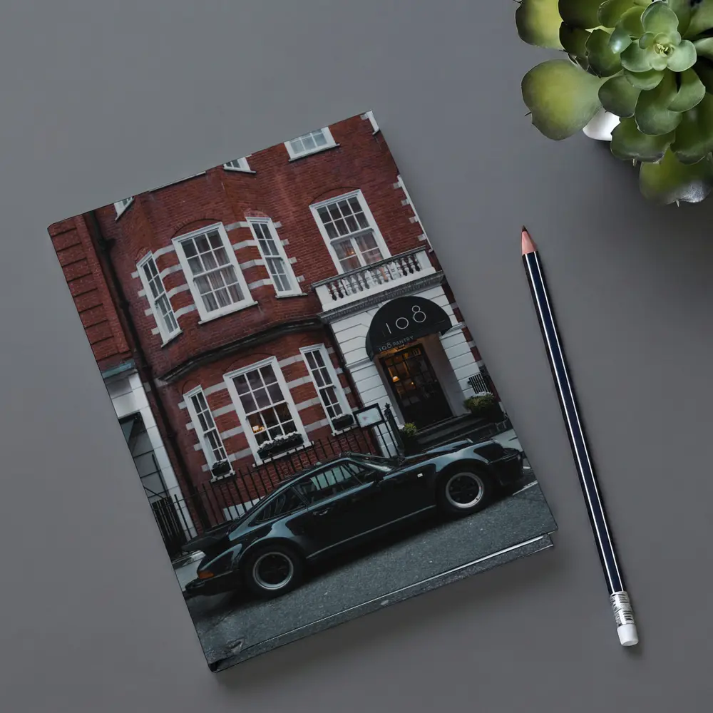 Black Porsche 911 Turbo London Street – Notebooks