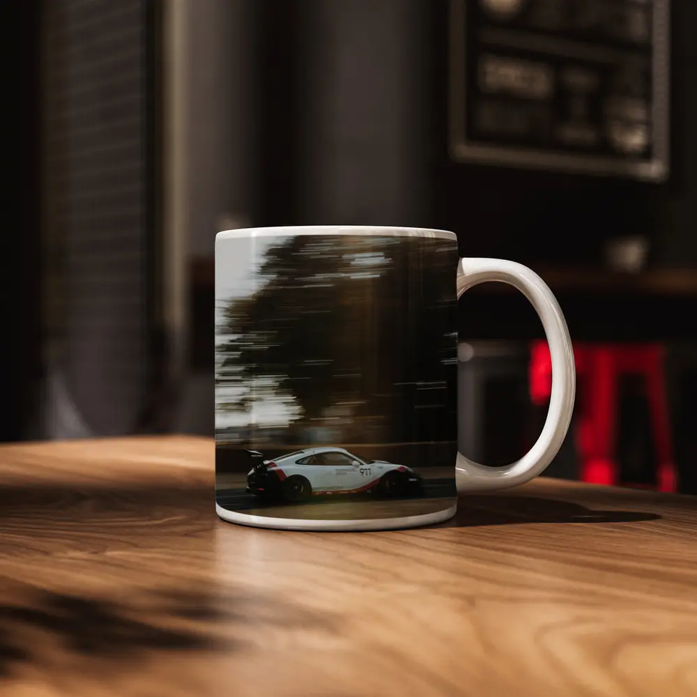 Porsche 911 GT3 Racing Motion Blur – Mugs
