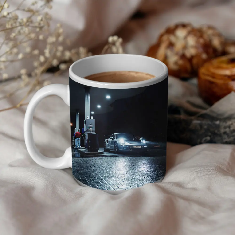 Porsche 911 GT3 RS Gas Station Night – Mugs
