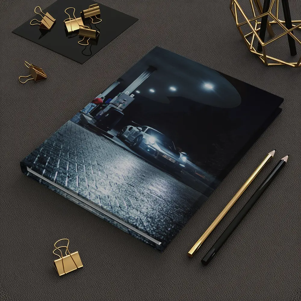 Porsche 911 GT3 RS Gas Station Night – Notebooks