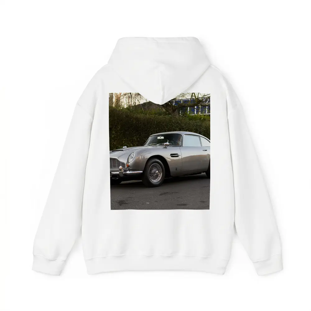 Aston Martin DB5 Silver Classic Street Scene – Hoodies