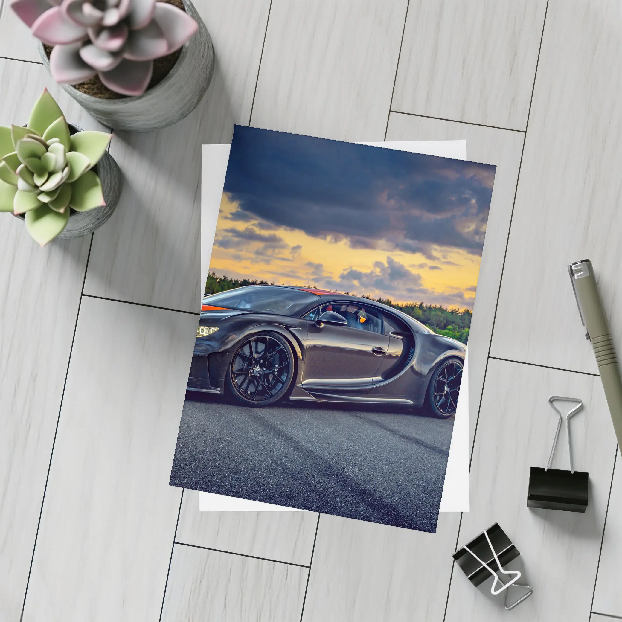 Bugatti Chiron Super Sport Sunset Track – Postcards