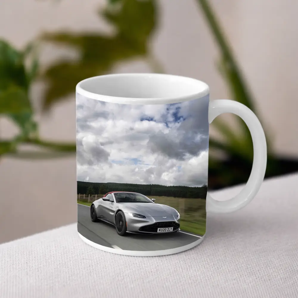 Aston Martin Vantage Roadster Silver Country Road – Mugs