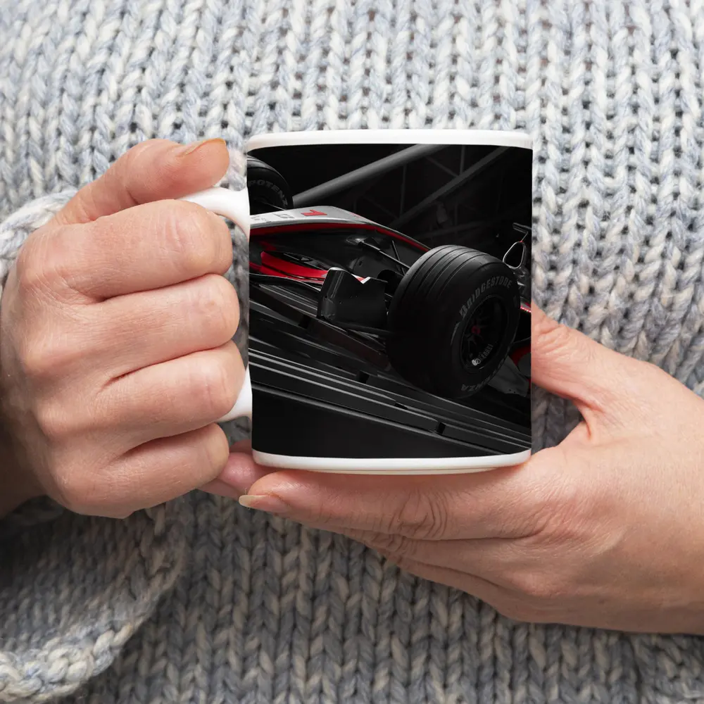 McLaren Mercedes MP4 Formula One Dark Display – Mugs