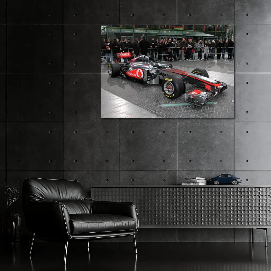 McLaren F1 Formula Race Car City Square – Wall Art