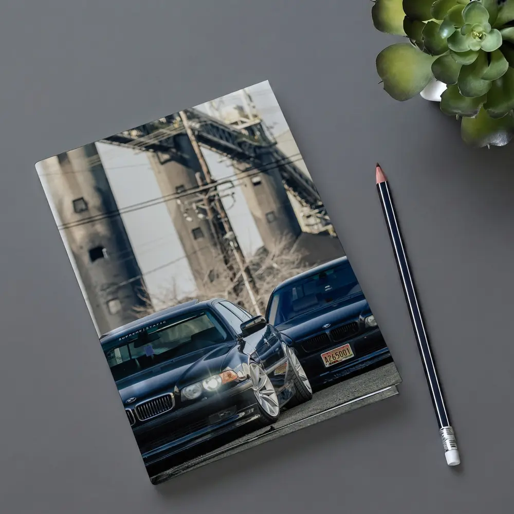 BMW 750il E38 Duo Industrial Background – Notebooks