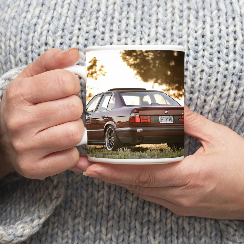 BMW E34 525i Sedan Golden Hour Park – Mugs