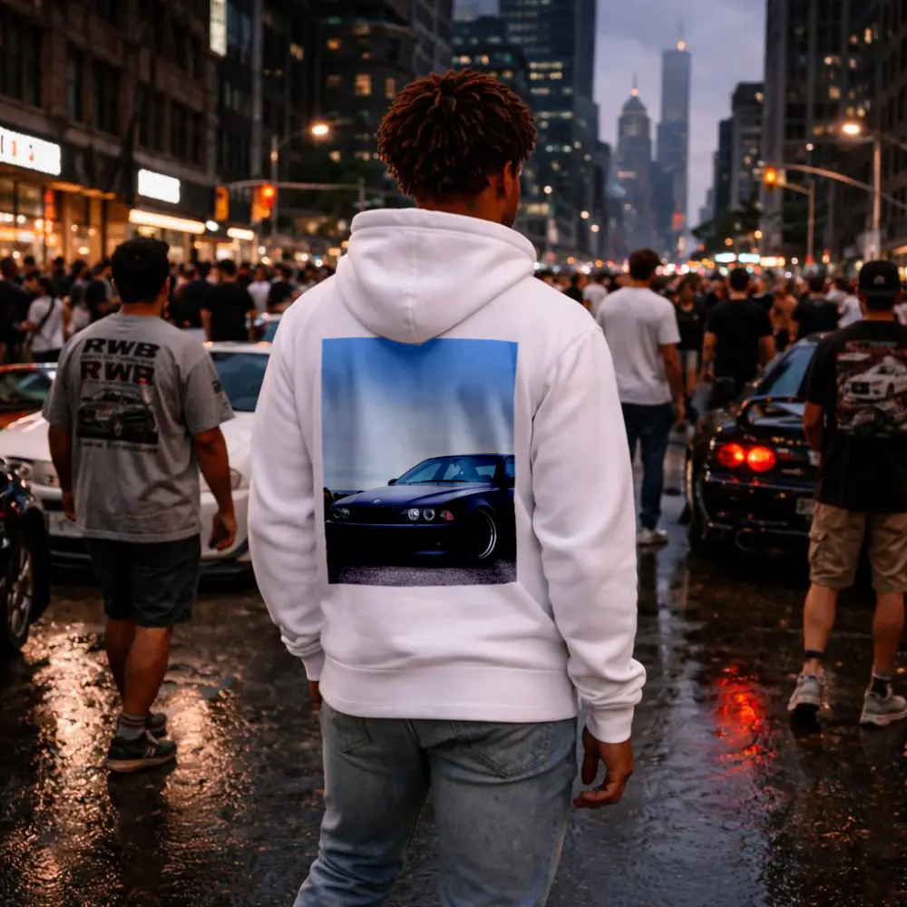 BMW E39 M5 Black Coastal Road Scene – Hoodies