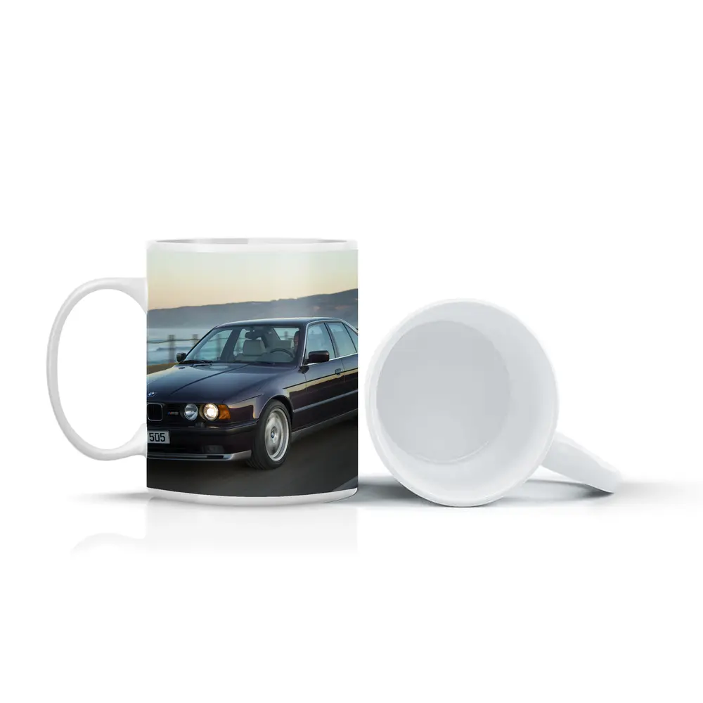 BMW M5 E34 Coastal Road Drive – Mugs