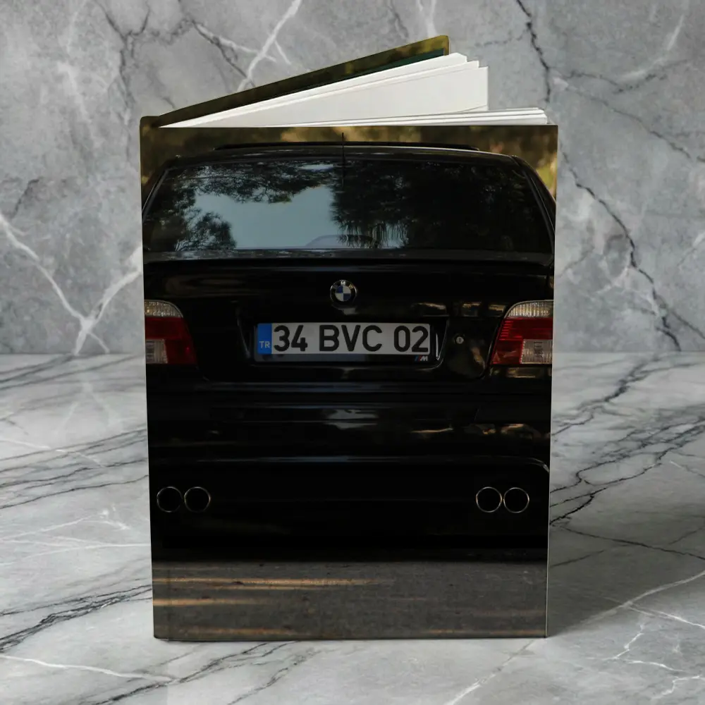 BMW M5 E39 Black Rear Street View – Notebooks
