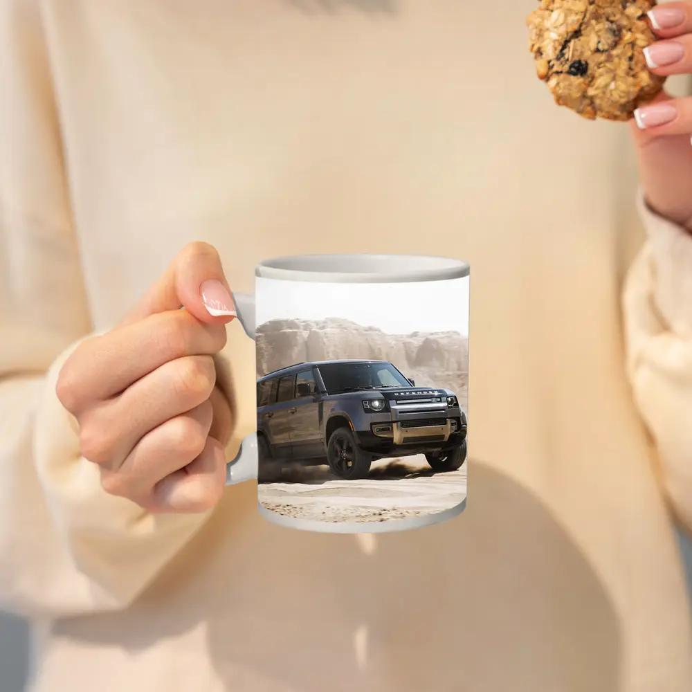 Land Rover Defender Desert Off Road Drive – Mugs