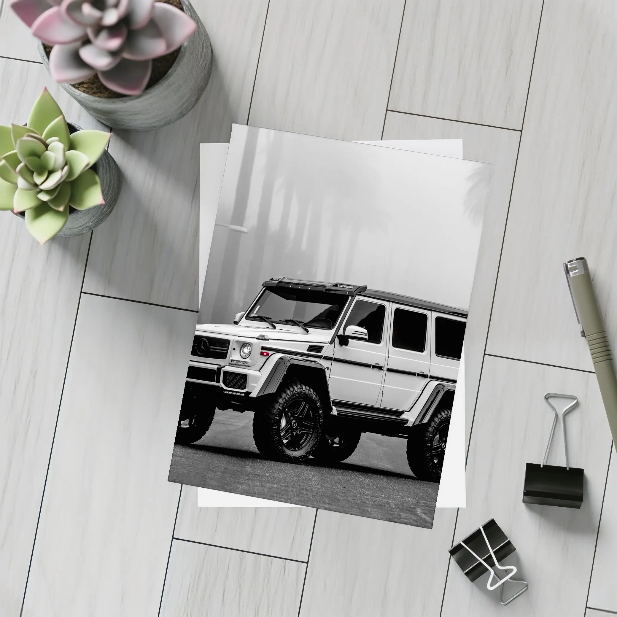 Mercedes G Wagon White Foggy Palm Street – Postcards