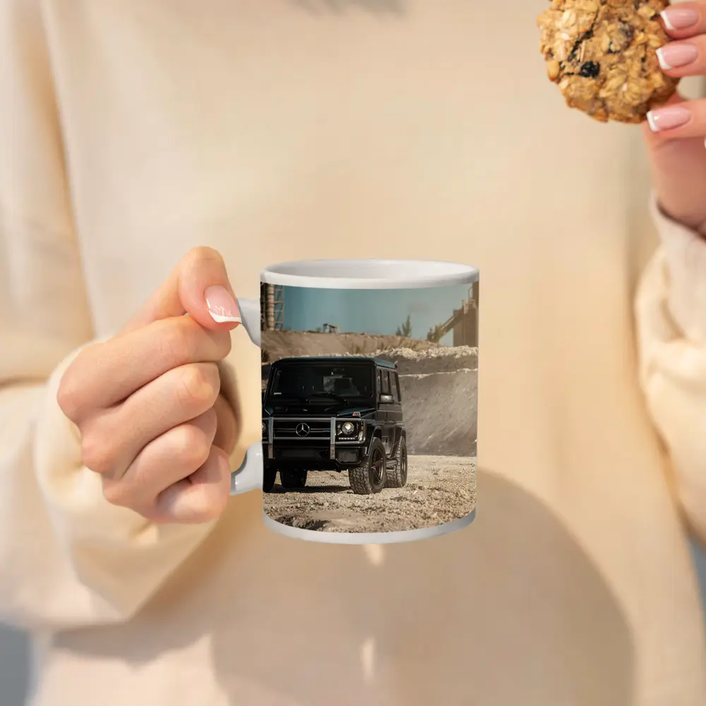 Mercedes G Wagon Black on Sandy Ground – Mugs