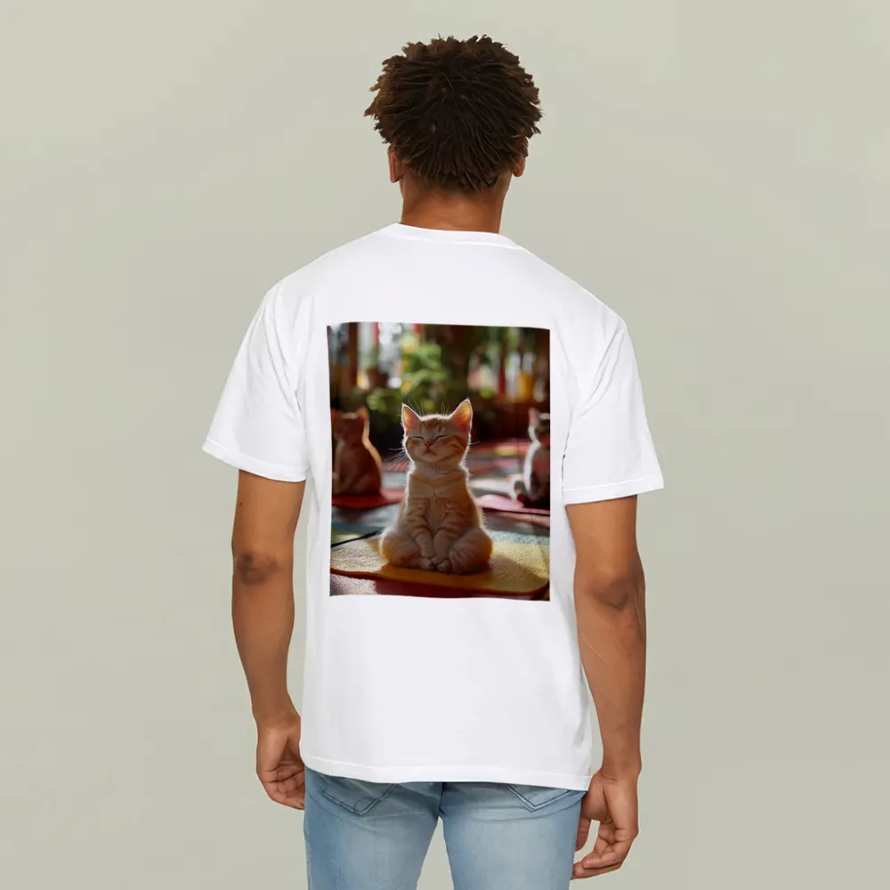 Meditating Kitten Yoga Studio Colorful Mats – T-Shirts