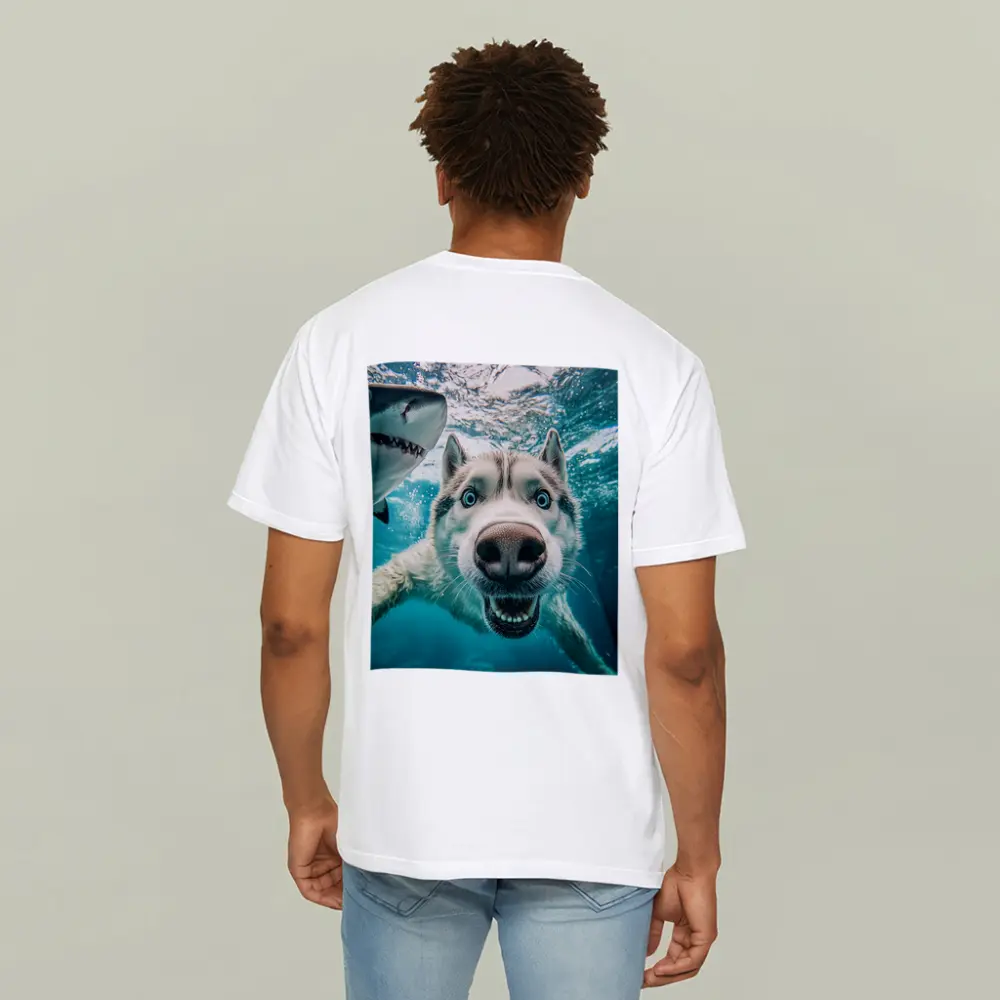 Siberian Husky Selfie Underwater With Shark – T-Shirts