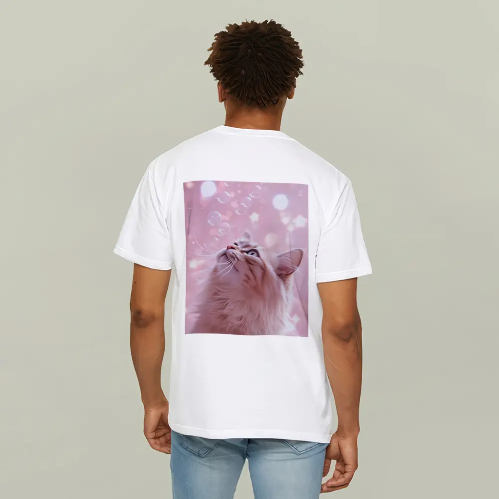 Fluffy Cat Looking Up At Bubbles – T-Shirts