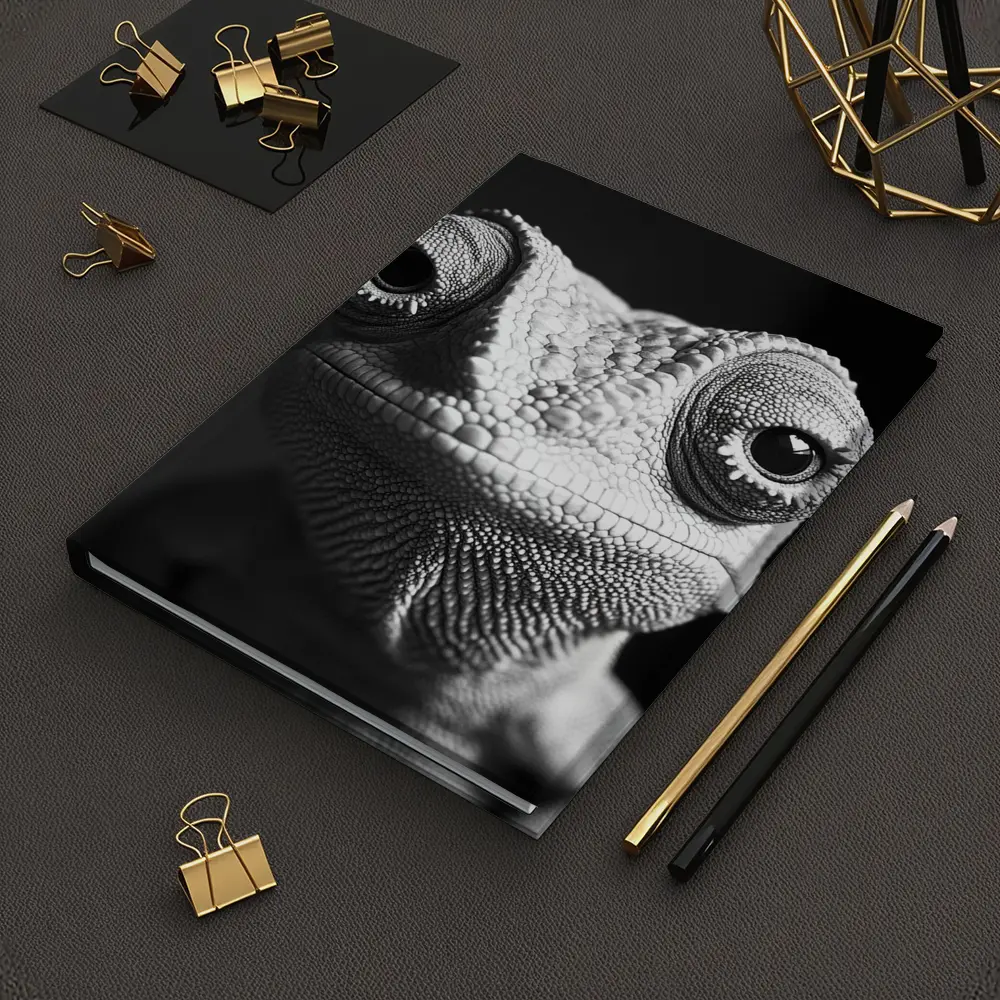 Chameleon Close Up Black White Portrait – Notebooks