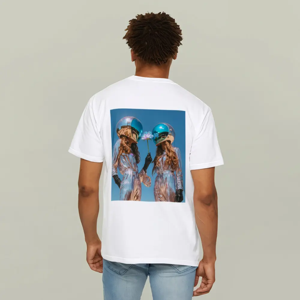 Two Women Astronaut Helmets Silver Suits Sky – T-Shirts