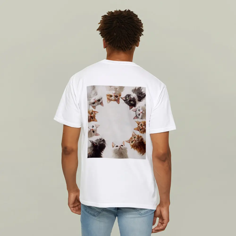 Fluffy Kittens Circle Oil Painting Art – T-Shirts