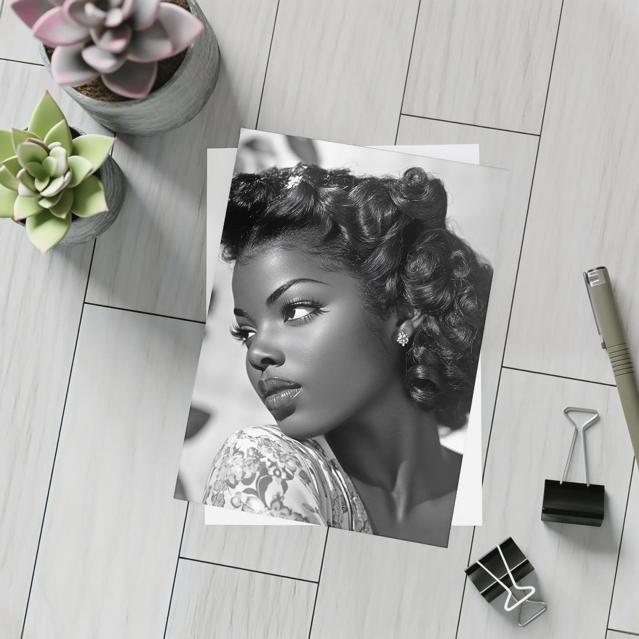 Black and White Retro Woman Portrait Art – Postcards
