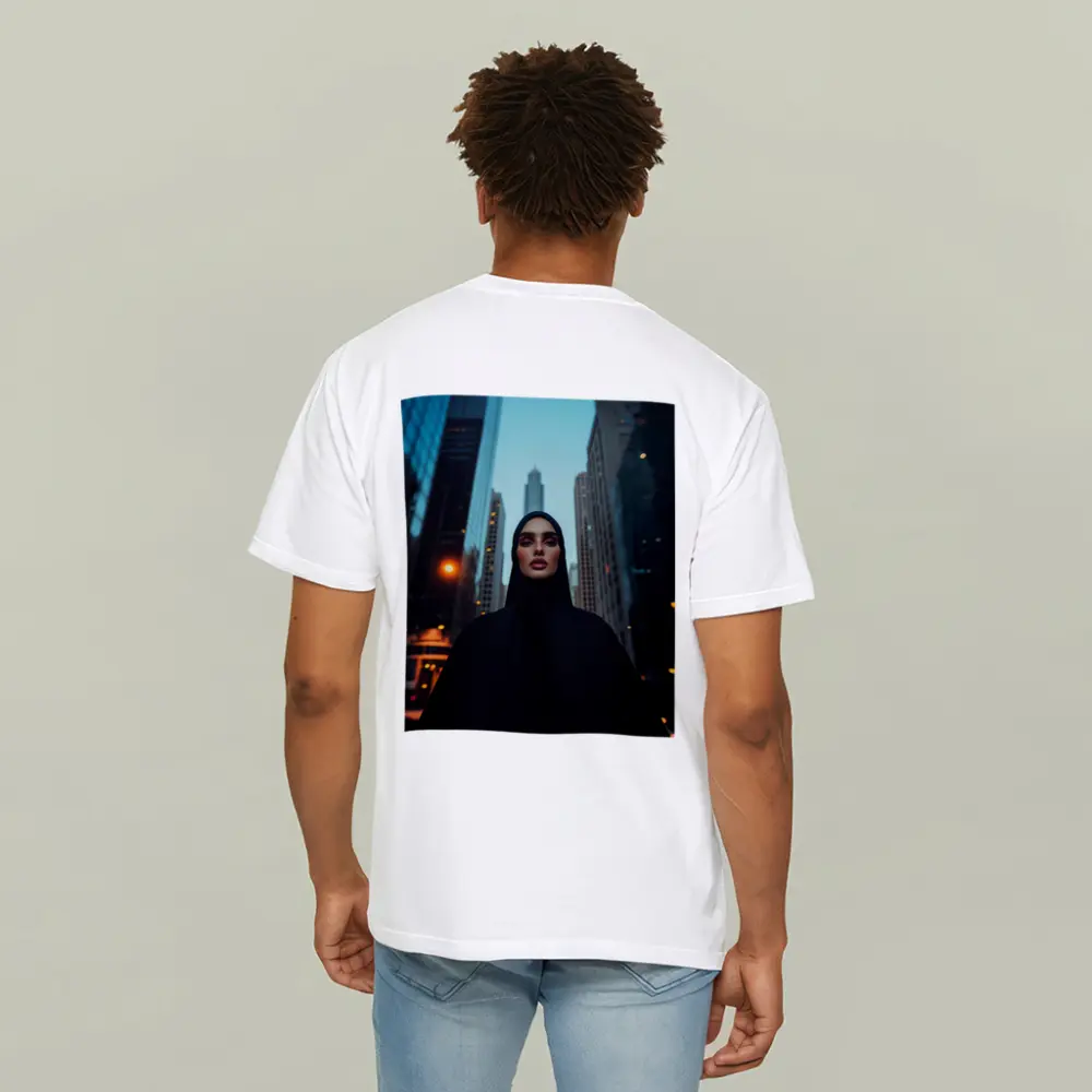 Muslim Woman in Black City Skyline – T-Shirts