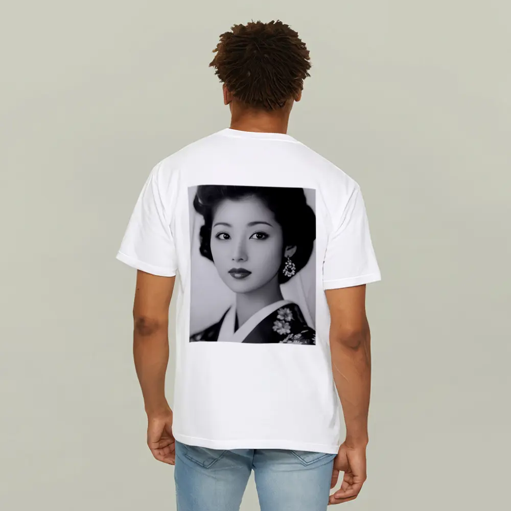 Japanese Woman Portrait Black And White – T-Shirts
