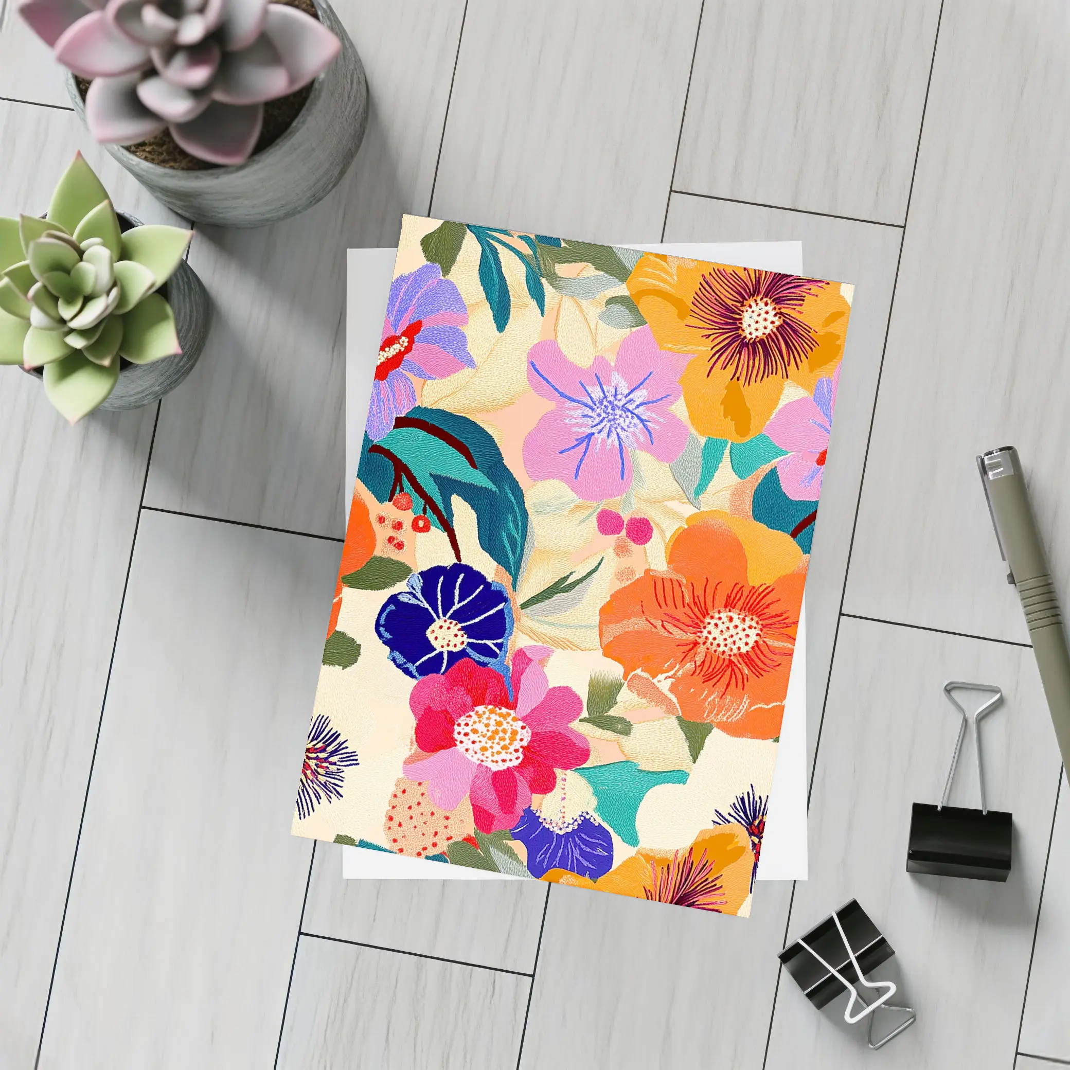 Bold Tropical Floral Pattern Illustration Beige – Postcards