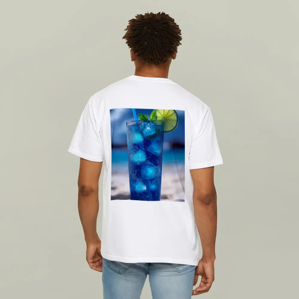 Blue Cocktail With Lime On Beach – T-Shirts