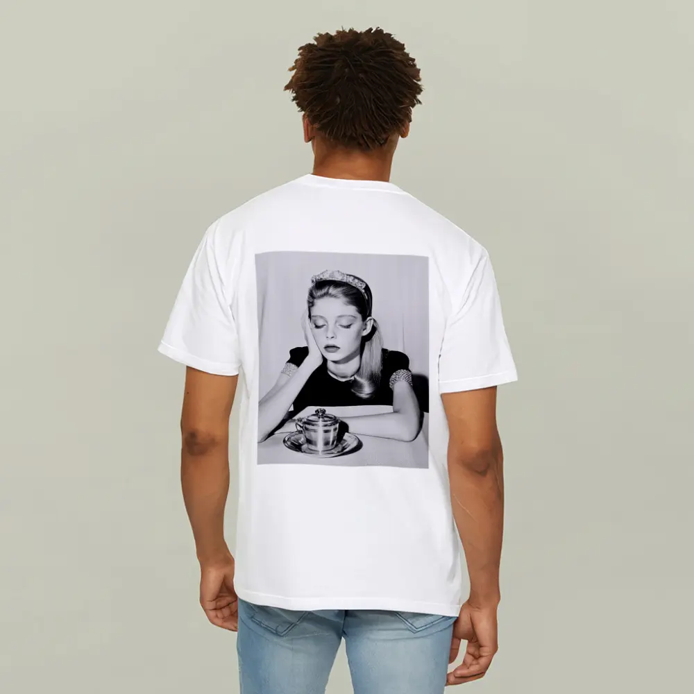 Black and White Retro Girl Tea Portrait – T-Shirts