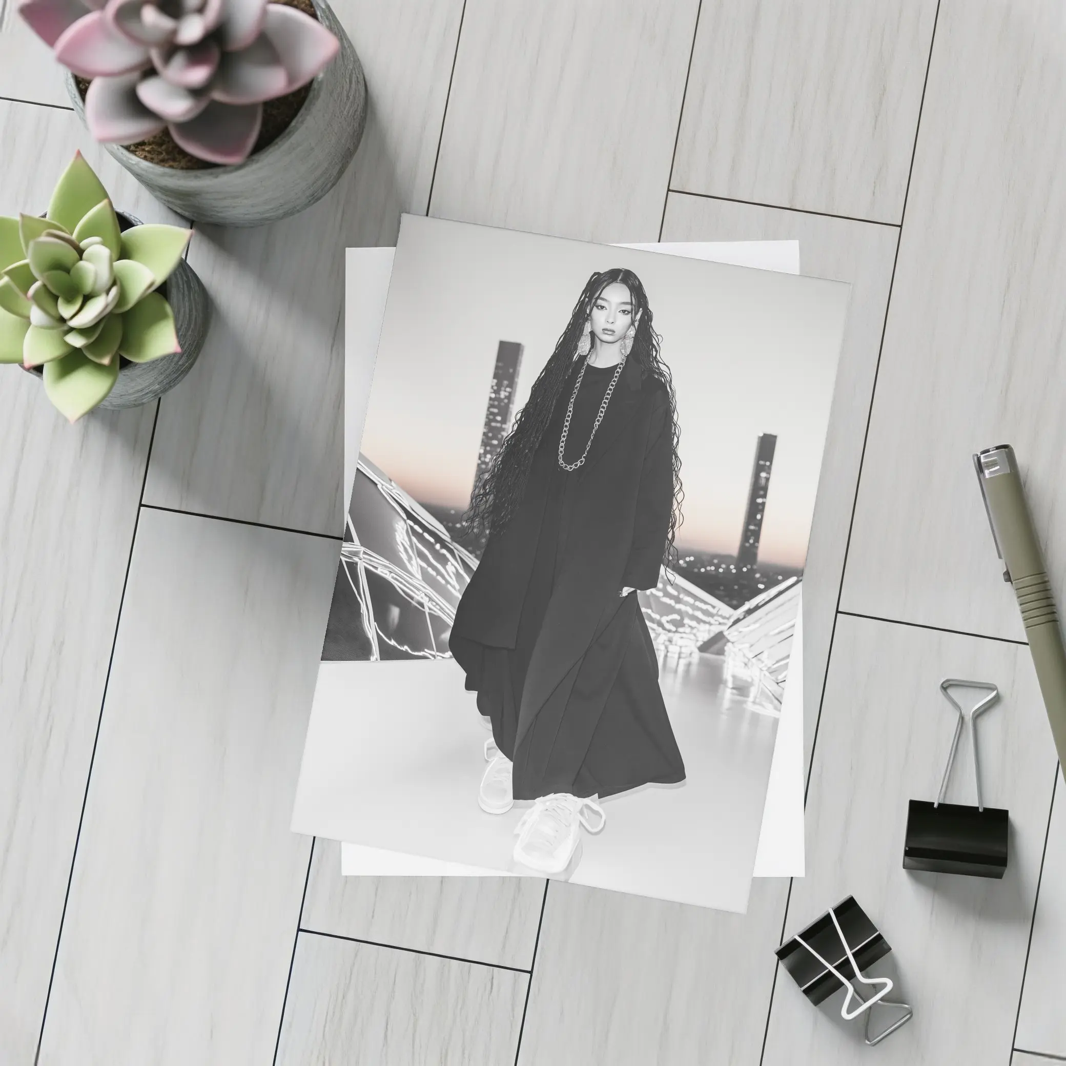 Fashion Woman Black Outfit City Night – Postcards