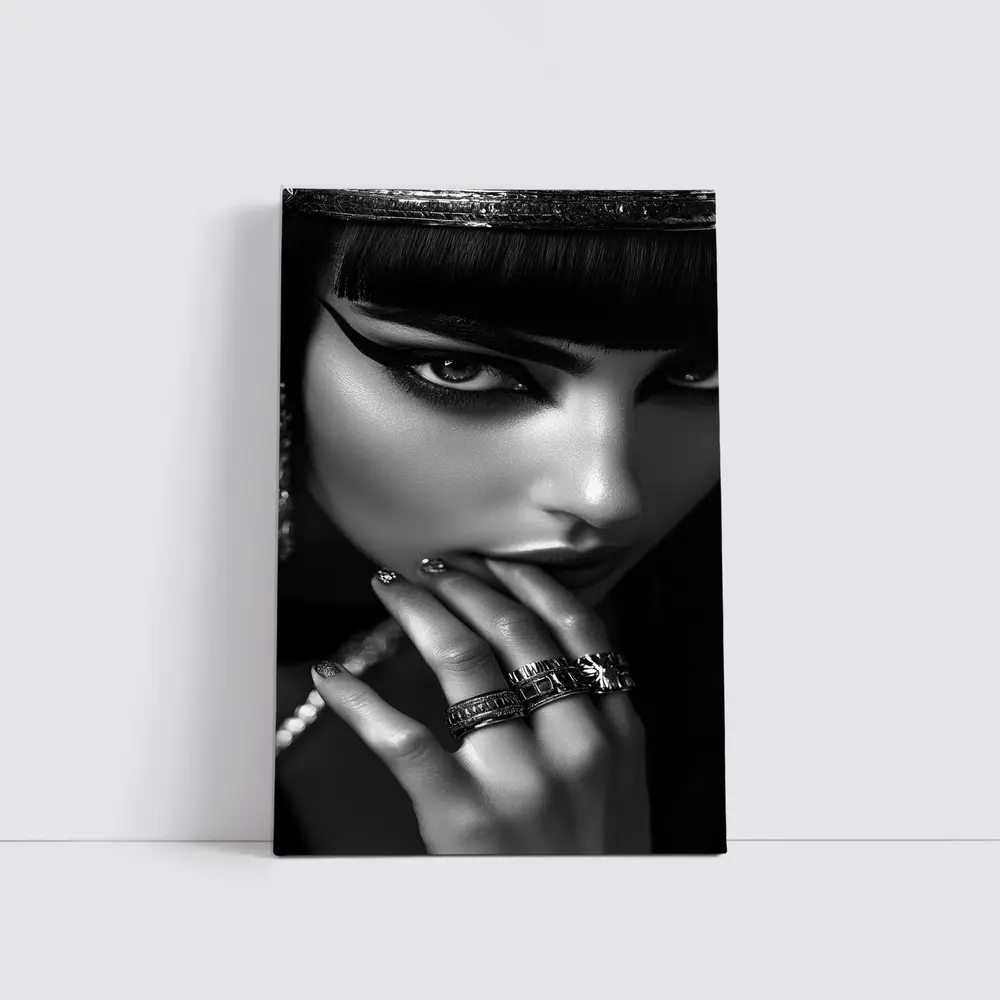 Egyptian Queen Black White Portrait Close Up – Wall Art