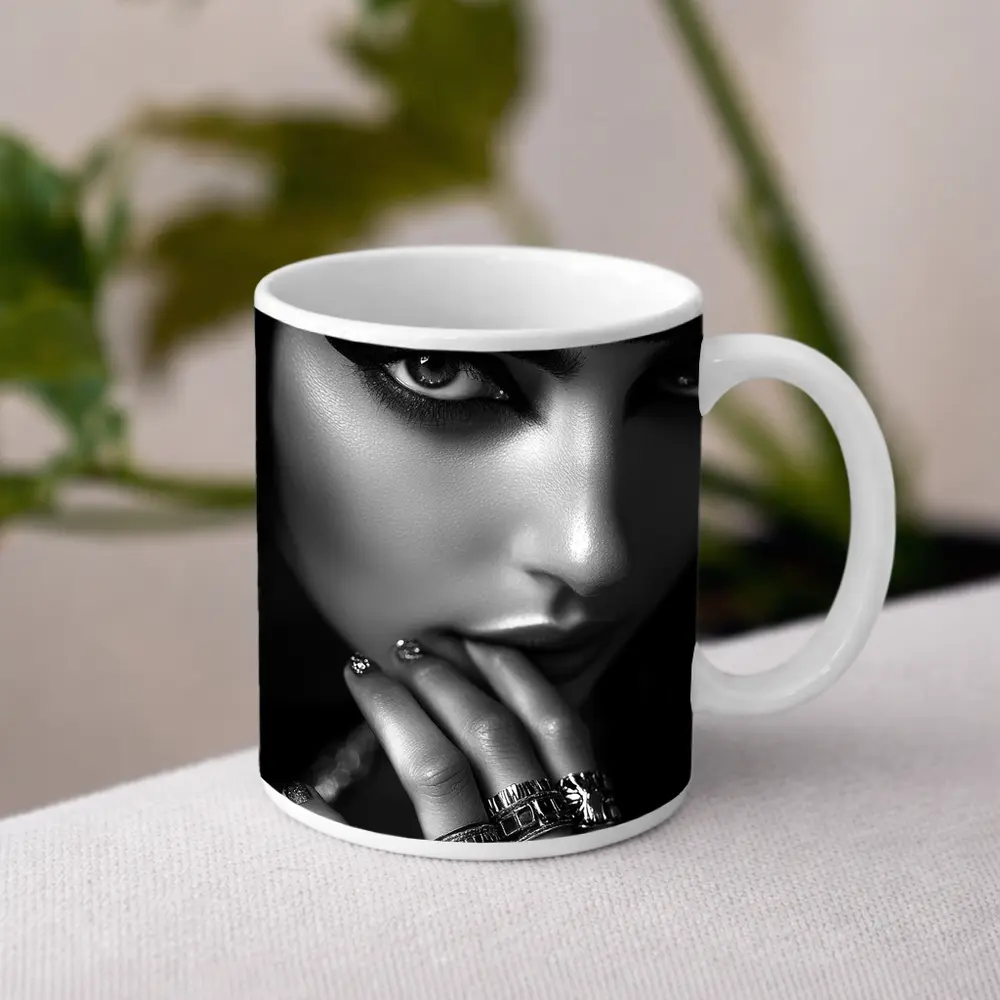 Egyptian Queen Black White Portrait Close Up – Mugs