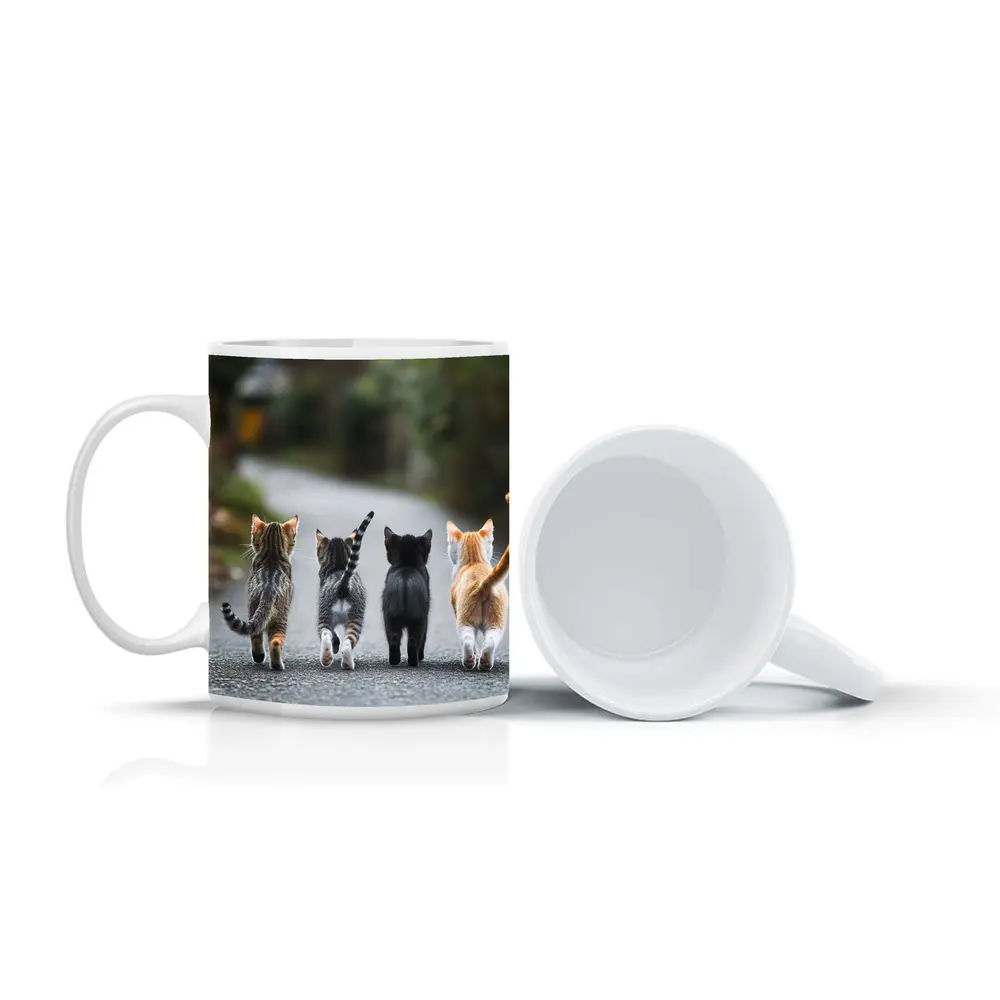 Four Kittens Walking Down Street Together – Mugs