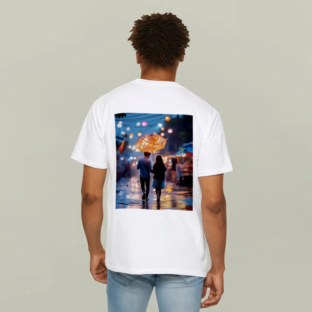 Couple Walking Rain Glowing Street Lights – T-Shirts