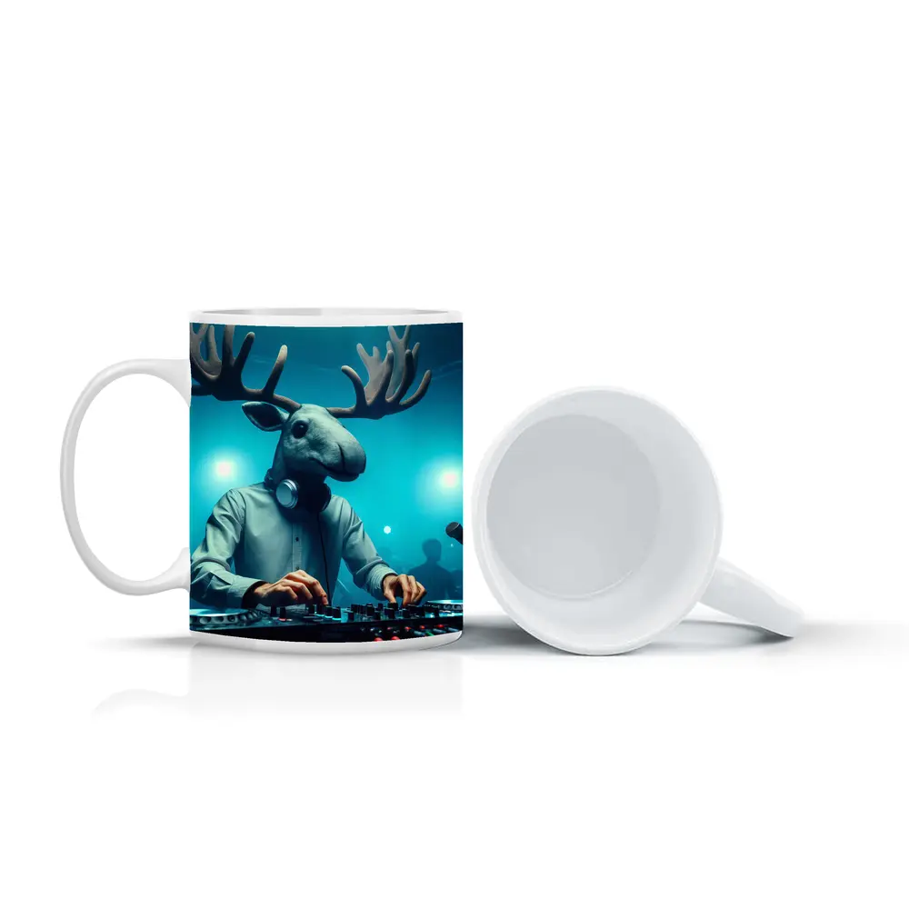 Moose DJ Spinning Records Club Night – Mugs