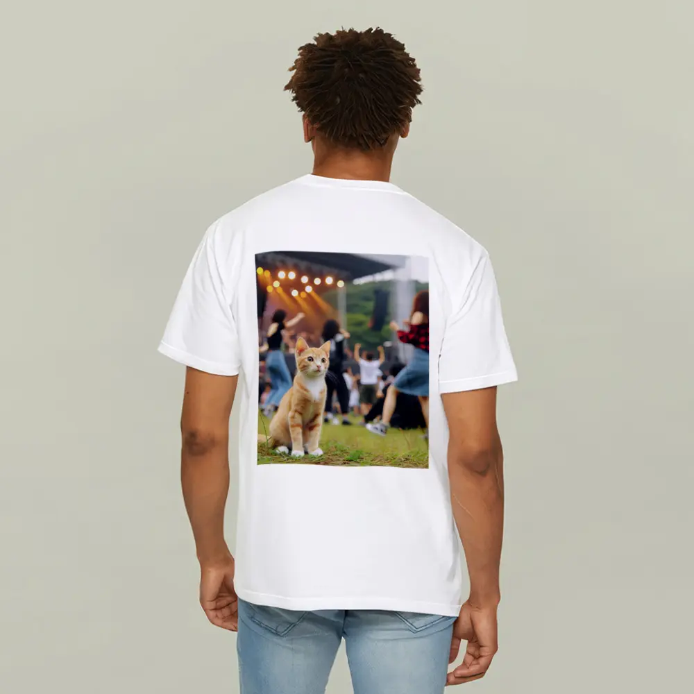 Orange Tabby Kitten at Outdoor Music Festival – T-Shirts